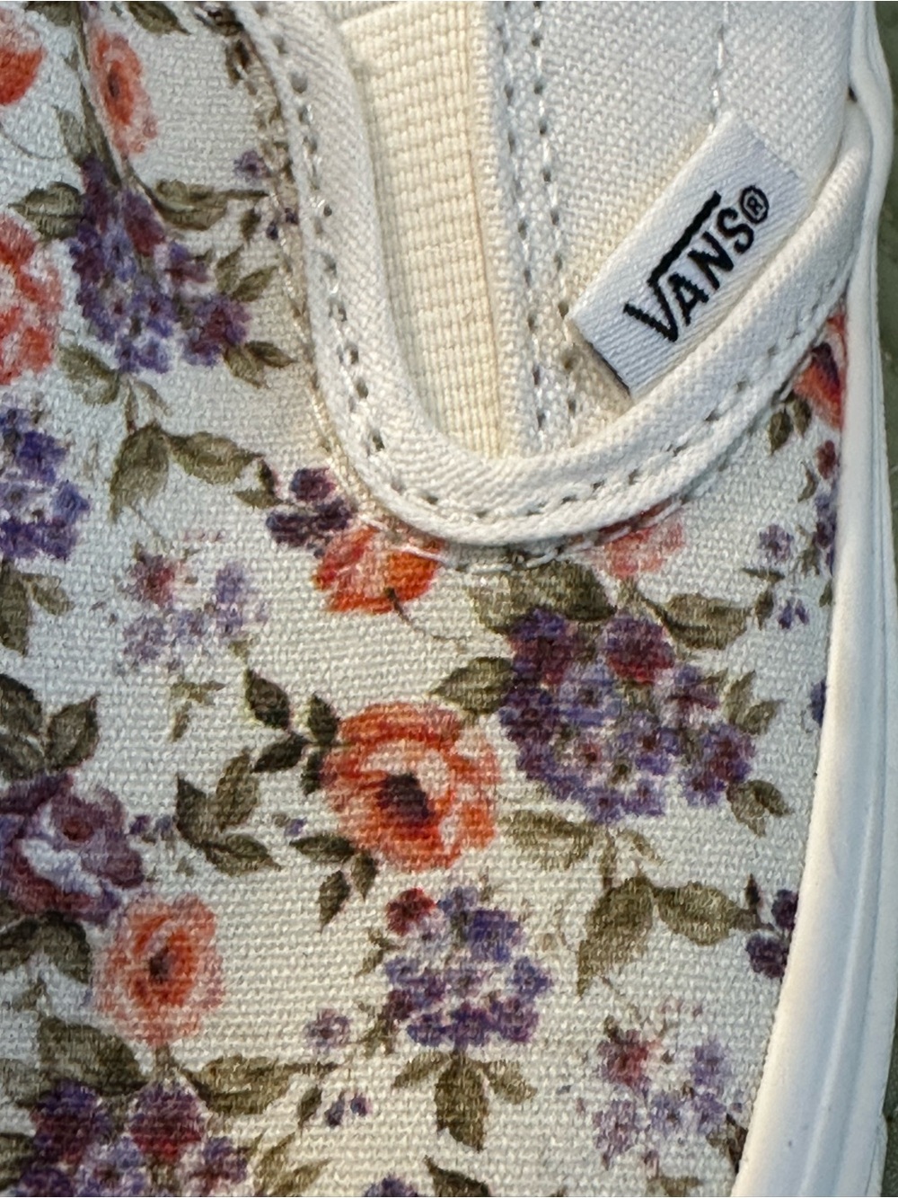 Vans Slip-On Sneakers With Floral Print - Picture 9 of 9
